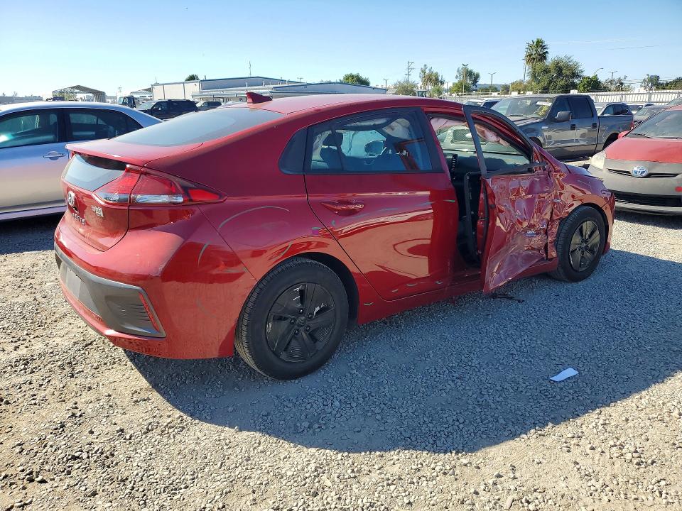 2020 Hyundai Ioniq VIN KMHC65LC6LU227832 COPART salvage auction — SIDE, Salvage Title, sold $1,800 on 2026-07-10 (photo 3)