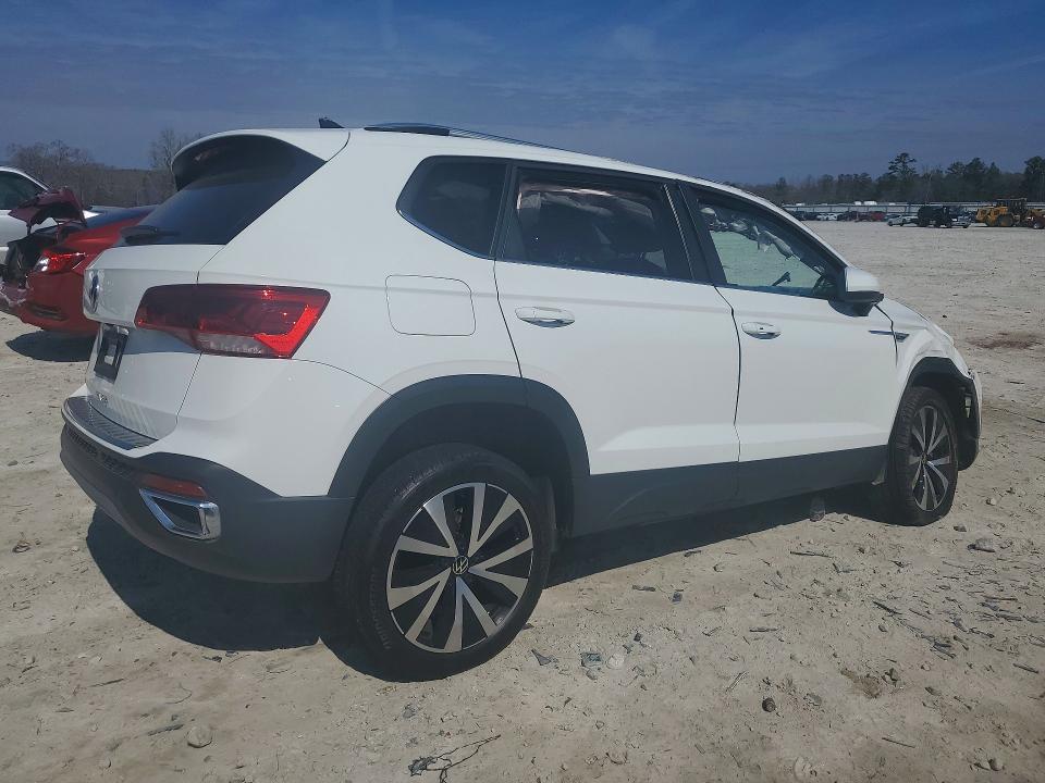 2024 Volkswagen Taos VIN 3VVSX7B26RM076247 COPART salvage auction — ROOF, Ga - Cert Of Title-Salvage, sold $5,900 on 2026-08-03 (photo 3)