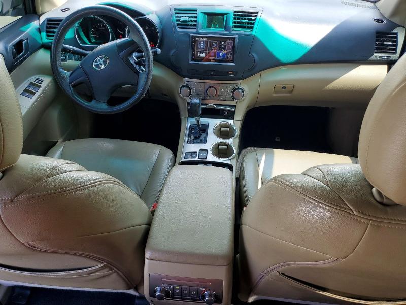 2012 Toyota Highlander VIN 5TDZA3EH5CS025448 COPART salvage auction — SIDE, Fl - Cert Of Title Slvg Rebuildable, sold $3,100 on 2026-07-29 (photo 8)