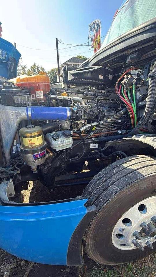 2022 Freightliner All other VIN 3AKJHHDR4NSNT7476 COPART salvage auction — Minor Dent/Scratches, IN - CERTIFICATE OF TITLE (P), sold $30,500 on 2026-03-31 (photo 7)