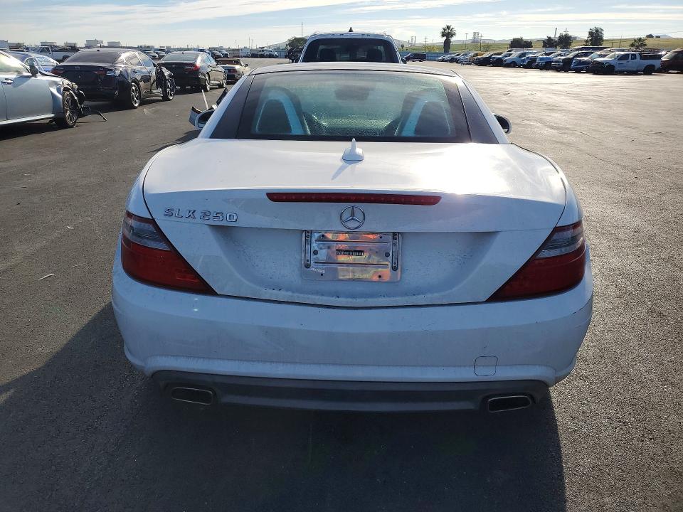 2014 Mercedes-benz Slk-klasse VIN WDDPK4HA9EF094757 COPART salvage auction — FRONT END, Ca - Salvage Certificate, sold $2,550 on 2026-07-20 (photo 6)