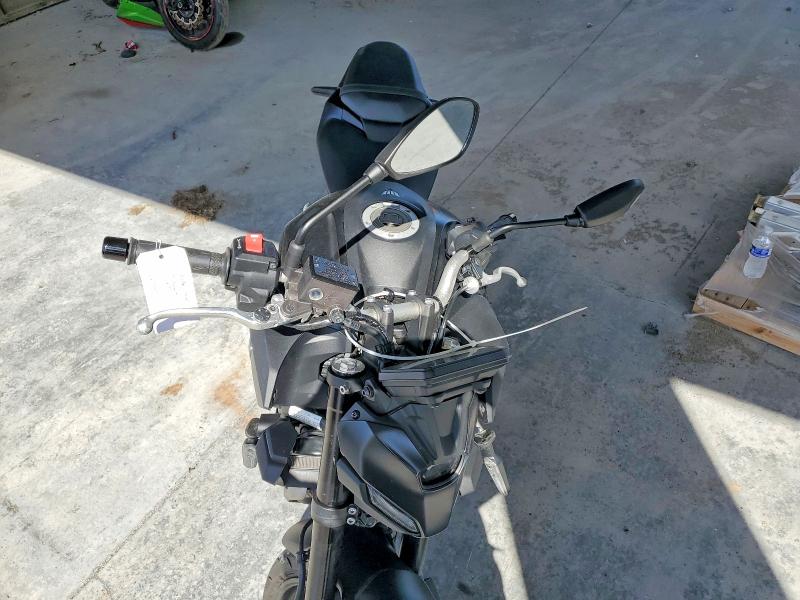 2025 Yamaha VIN JYARM48E2SA001789 COPART salvage auction — FRONT END, Salvage Title, sold $3,400 on 2026-07-31 (photo 5)
