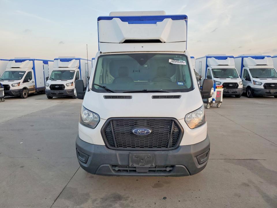 2021 Ford Transit VIN 1FDBW5Z89MKA96441 COPART salvage auction — NORMAL WEAR, TX - CERTIFICATE OF TITLE, sold $17,000 on 2026-07-30 (photo 5)