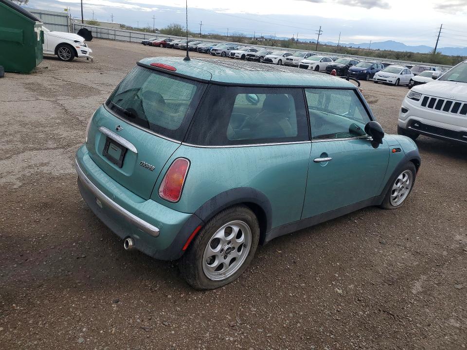 2003 Mini Cooper VIN WMWRC33433TE13306 COPART salvage auction — MECHANICAL, Az - Certificate Of Title, sold $575 on 2026-07-10 (photo 3)
