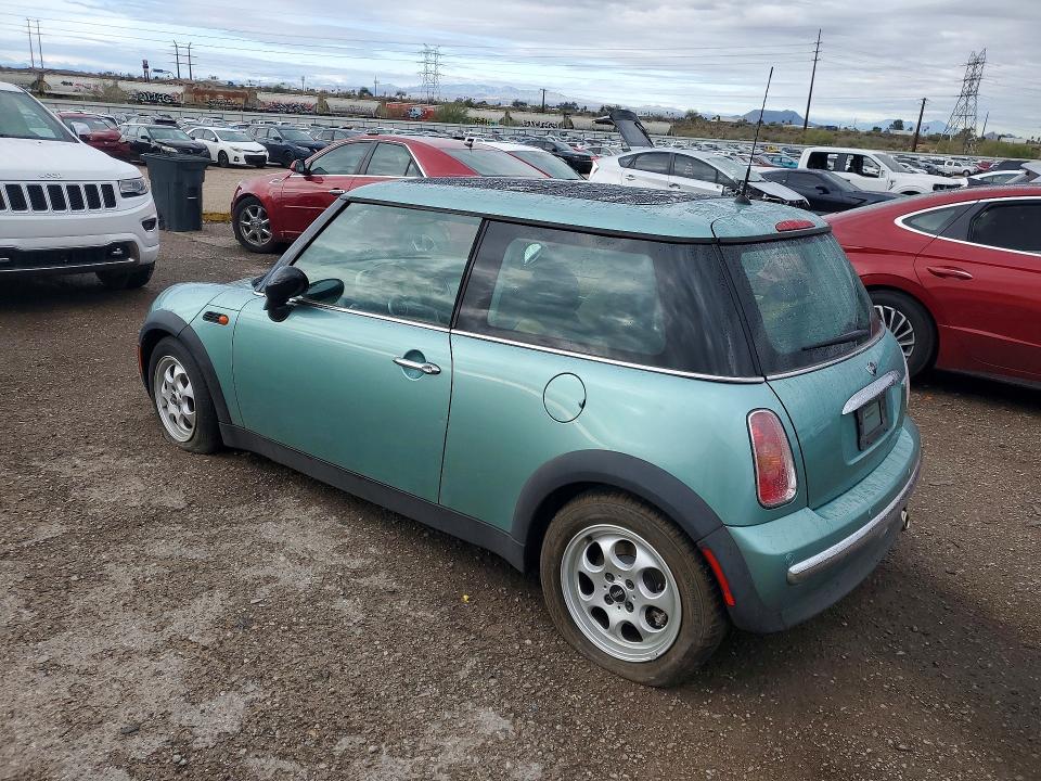 2003 Mini Cooper VIN WMWRC33433TE13306 COPART salvage auction — MECHANICAL, Az - Certificate Of Title, sold $575 on 2026-07-10 (photo 2)