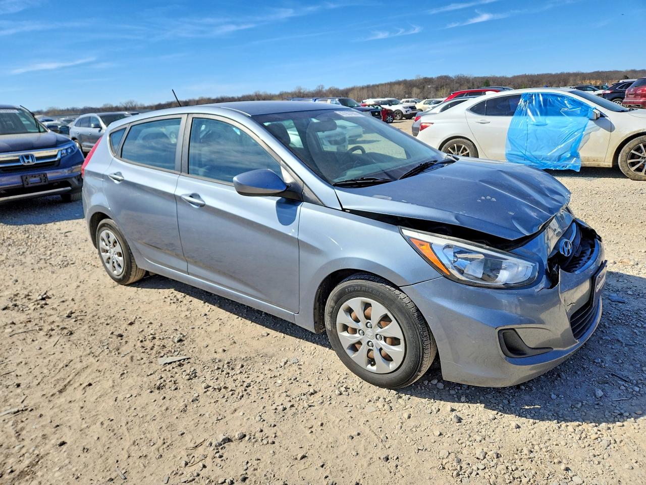 2017 Hyundai Accent VIN KMHCT5AE1HU364133 COPART salvage auction — Front End, KS - CERT OF TITLE-SALVAGE, sold $925 on 2026-07-09 (photo 4)
