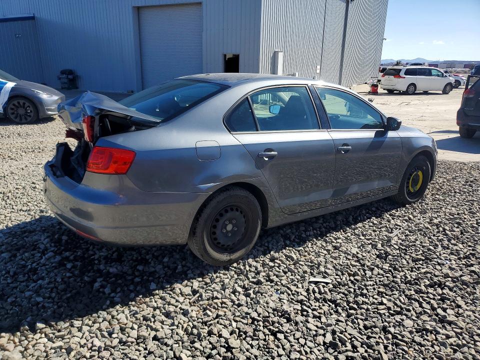 2014 Volkswagen Jetta VIN 3VW2K7AJ8EM309106 COPART salvage auction — REAR END, Salvage Title, sold $1,300 on 2026-09-03 (photo 3)
