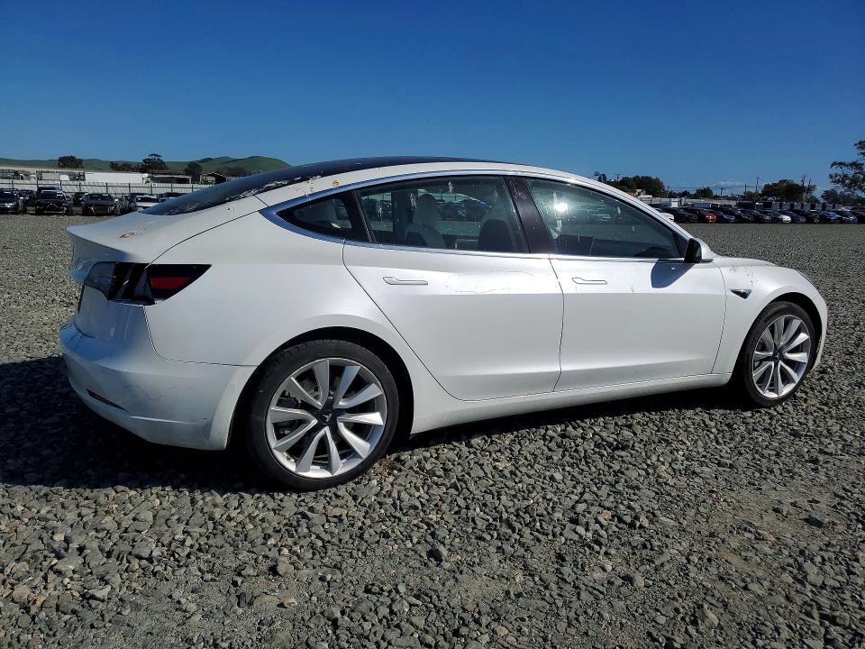 2018 Tesla Model 3 VIN 5YJ3E1EAXJF169595 COPART salvage auction — FRONT END, Salvage Title, sold $5,200 on 2026-07-16 (photo 3)