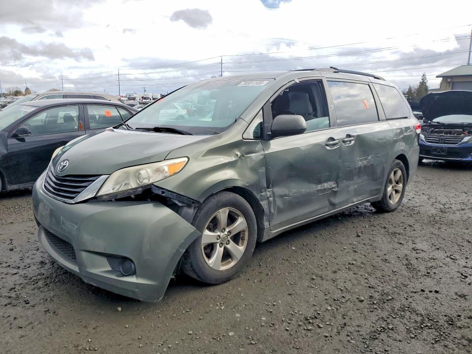2013 Toyota Sienna VIN 5TDKK3DC7DS363312 COPART salvage auction — SIDE, Or - Lien Papers Salvage, sold $1,850 on 2026-07-21 (photo 1)