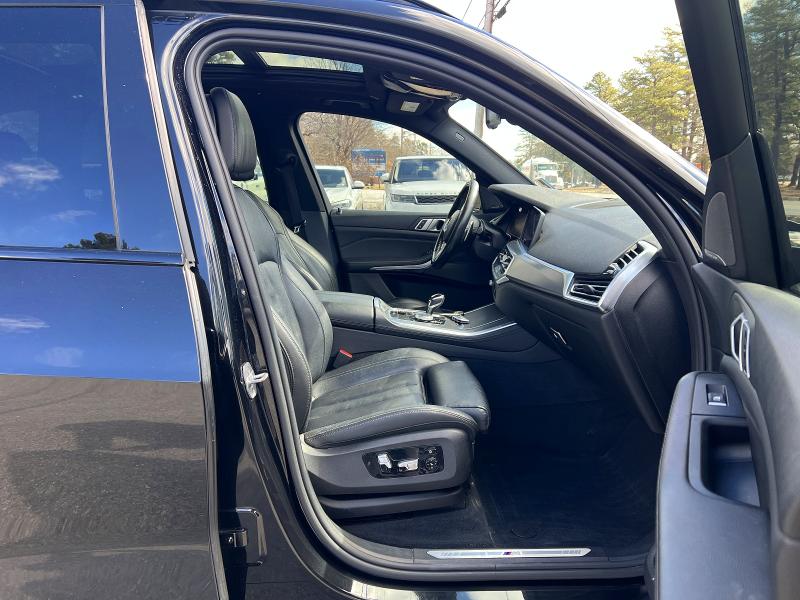 2019 BMW VIN 5UXCR6C52KLK80260 COPART salvage auction — MINOR DENT/SCRATCHES, Salvage Title, sold $20,900 on 2026-07-21 (photo 5)