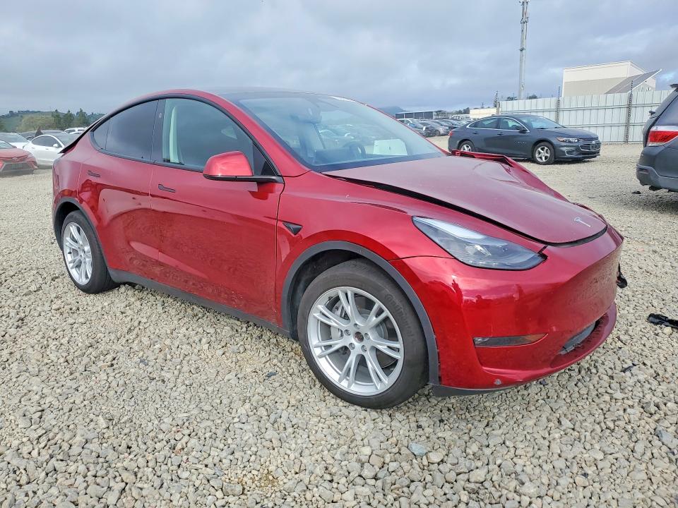 2024 Tesla Model y VIN 7SAYGDEE5RF068757 COPART salvage auction — FRONT END, Salvage Title, sold $13,800 on 2026-07-14 (photo 4)