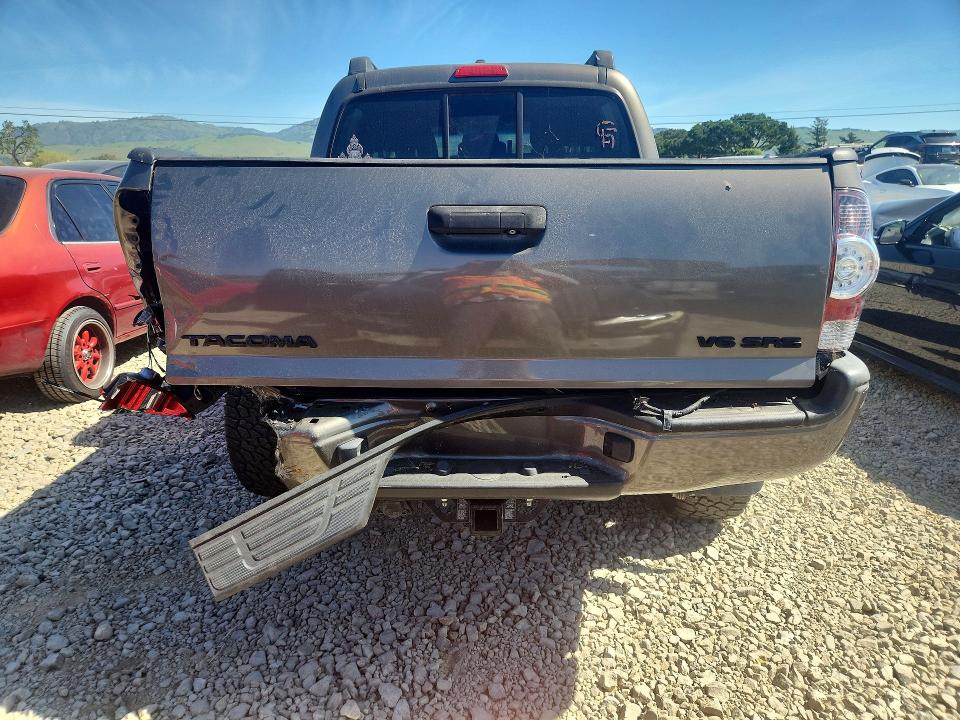 2009 Toyota Tacoma VIN 5TELU42N59Z615318 COPART salvage auction — REAR END, CA - SALVAGE CERTIFICATE, sold $2,800 on 2026-07-21 (photo 6)