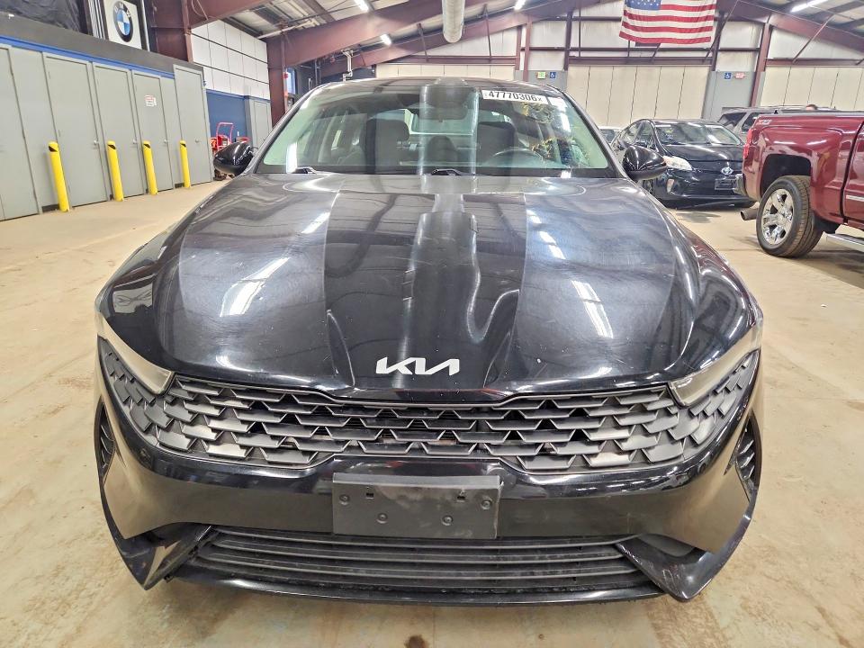 2022 Kia K5 VIN 5XXG14J23NG093217 COPART salvage auction — MINOR DENT/SCRATCHES, Wv - Certificate Of Title (P), sold $9,800 on 2026-07-30 (photo 5)