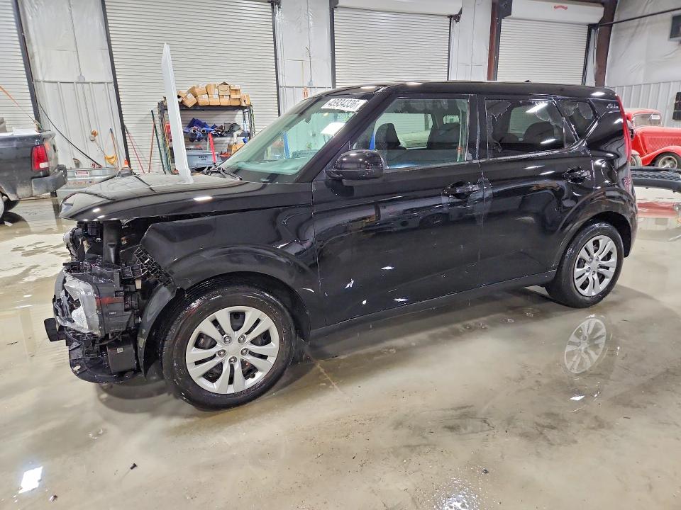 2022 Kia Soul VIN KNDJ23AU1N7153728 COPART salvage auction — FRONT END, Il - Salvage Certificate, sold $2,900 on 2026-07-15 (photo 1)