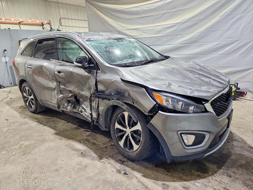 2017 Kia Sorento VIN 5XYPHDA51HG204451 COPART salvage auction — ROLLOVER, Nh - Cert Of Title-Salvage, sold $550 on 2026-07-23 (photo 4)