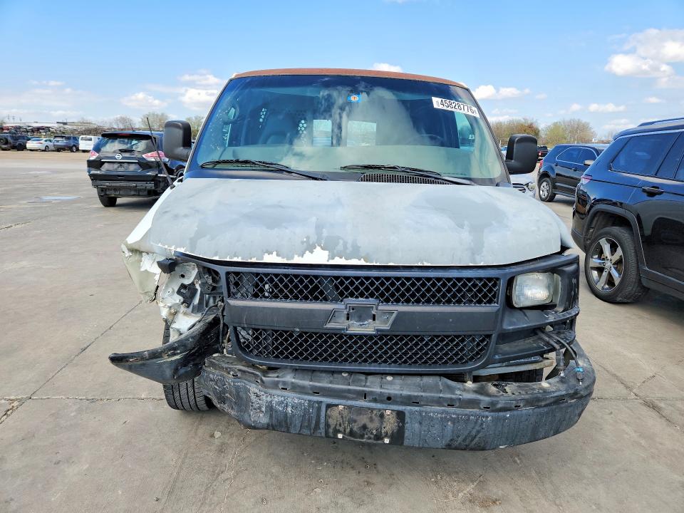 2004 Chevrolet Express 1500 VIN 1GCFG15X441114052 COPART salvage auction — FRONT END, Tx - Salvage Vehicle Title, sold $500 on 2026-07-08 (photo 5)