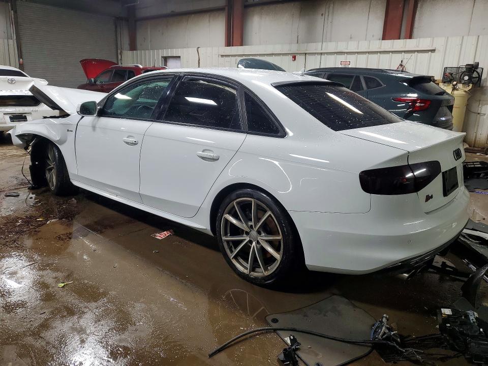 2016 Audi Rs4 VIN WAUKGAFL8GA006335 COPART salvage auction — FRONT END, Il - Salvage Certificate, sold $700 on 2026-07-14 (photo 2)