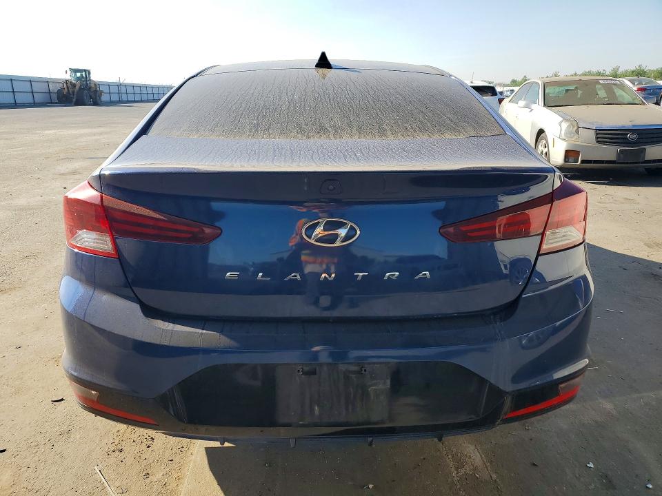 2019 Hyundai Elantra VIN 5NPD84LFXKH435440 COPART salvage auction — MINOR DENT/SCRATCHES, Ca - Dis/Dlr/Exp Only Clean Title, sold $1,300 on 2026-07-09 (photo 6)