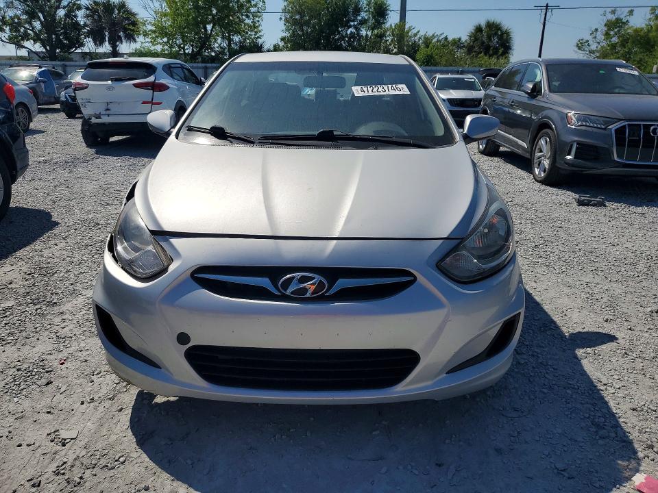 2013 Hyundai Accent VIN KMHCT4AE2DU394617 COPART salvage auction — FRONT END, FL - CERT OF TITLE SLVG REBUILDABLE, sold $600 on 2026-07-31 (photo 5)