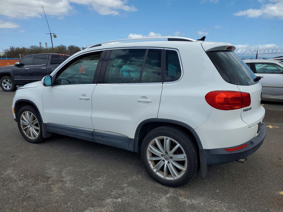 2014 Volkswagen Tiguan VIN WVGAV3AX0EW600150 COPART salvage auction — WATER/FLOOD, Hi - Certificate Of Salvage, sold $2 on 2026-08-10 (photo 2)