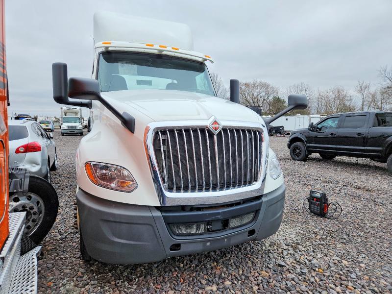 2019 International Lt VIN 3HSDZTZR3KN074329 COPART salvage auction — NORMAL WEAR, In - Certificate Of Title (P), sold $4,600 on 2026-07-07 (photo 1)