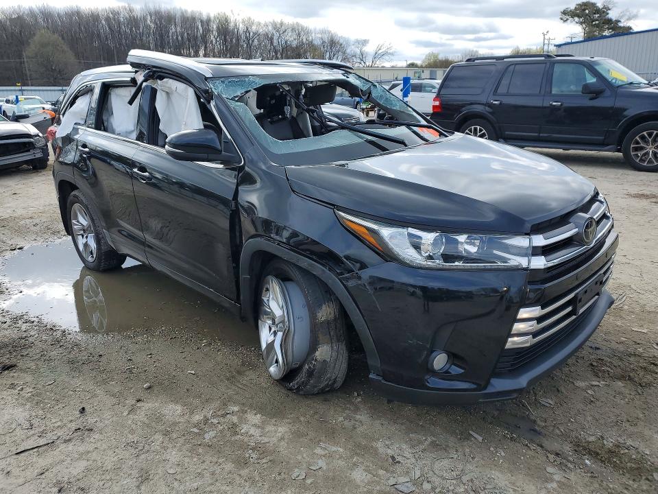 2018 Toyota Highlander VIN 5TDDZRFHXJS865890 COPART salvage auction — SIDE, VA - CERT OF TITLE - SALVAGE, sold $3,950 on 2026-07-14 (photo 4)