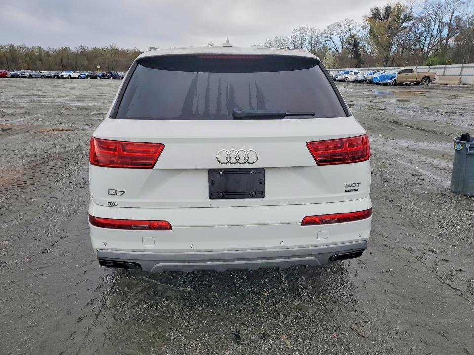 2018 Audi Q7 VIN WA1LAAF7XJD034262 COPART salvage auction — BURN, Sc - Certificate Of Title, sold $5,000 on 2026-07-17 (photo 6)