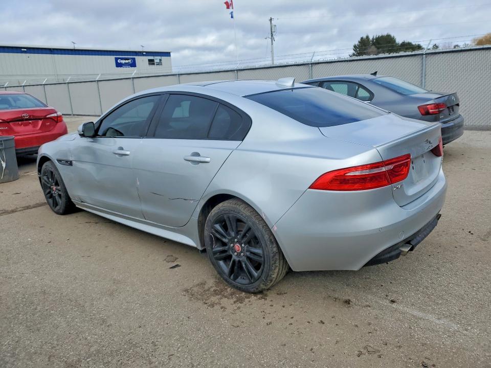2018 Jaguar VIN SAJAL4FX8JCP36631 COPART salvage auction — SIDE, On - Permit No Brand - Unfit, sold $2,750 on 2026-07-23 (photo 2)