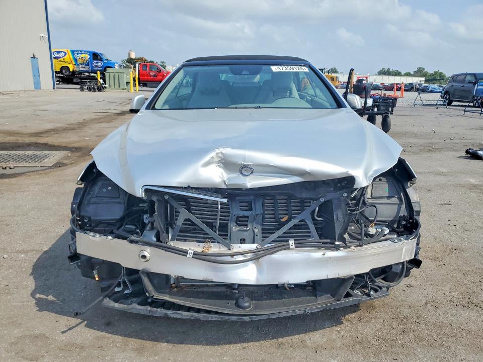 2011 Mercedes-benz E-klasse VIN WDDKK5GF9BF061041 COPART salvage auction — FRONT END, Fl - Cert Of Title Slvg Rebuildable, sold $1,650 on 2026-07-06 (photo 5)