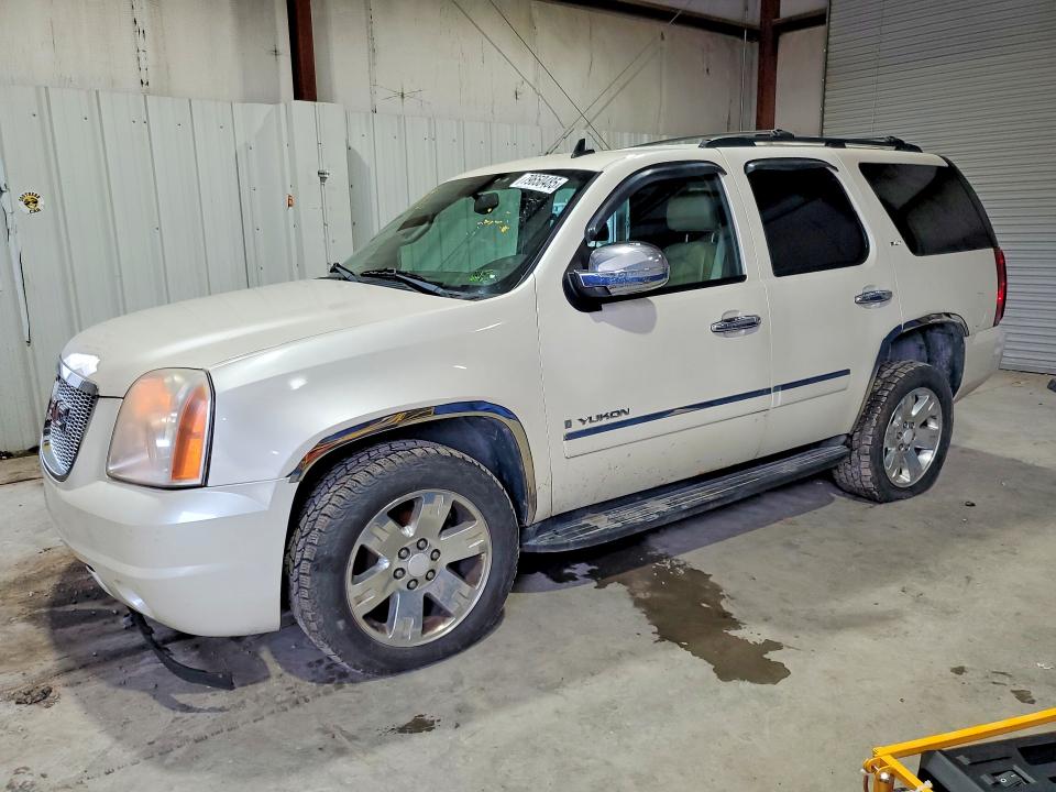 2009 Gmc Yukon VIN 1GKFK33069R204400 COPART salvage auction — REAR END, Wv - Salvage Certificate, sold $625 on 2026-07-09 (photo 1)