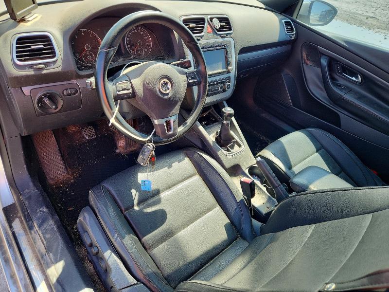 2011 Volkswagen Eos VIN WVWAA7AH6BV000234 COPART salvage auction — VANDALISM, Il - Salvage Certificate, sold $375 on 2026-07-06 (photo 8)