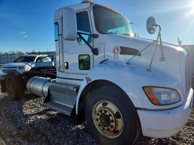 2017 Kenw Constructi VIN 2XKHAJ8X2HM160486 COPART salvage auction — MECHANICAL, NE - CERTIFICATE OF TITLE, sold $5,900 on 2026-09-03 (photo 8)