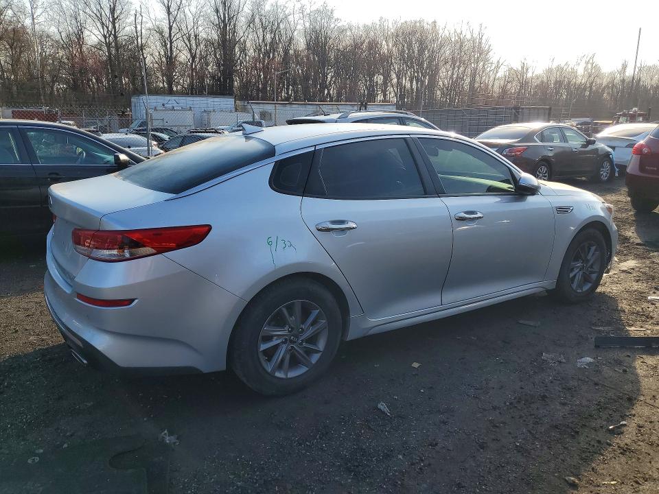 2020 Kia Optima VIN 5XXGT4L33LG411494 COPART salvage auction — WATER/FLOOD, Id - Salvage Certificate Of Title, sold $475 on 2026-07-28 (photo 3)