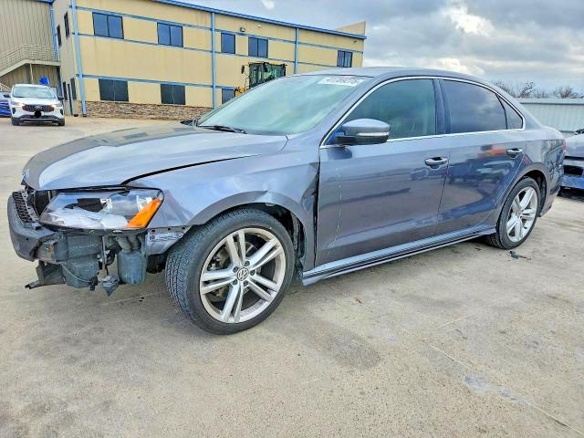 2015 Volkswagen Passat VIN 1VWBV7A32FC089893 COPART salvage auction — FRONT END, Tx - Salvage Vehicle Title, sold $550 on 2026-07-02 (photo 1)