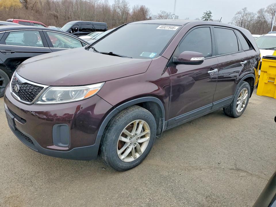 2015 Kia Sorento VIN 5XYKT3A64FG641434 COPART salvage auction — MINOR DENT/SCRATCHES, Wv - Certificate Of Title, sold $2,050 on 2026-07-31 (photo 1)