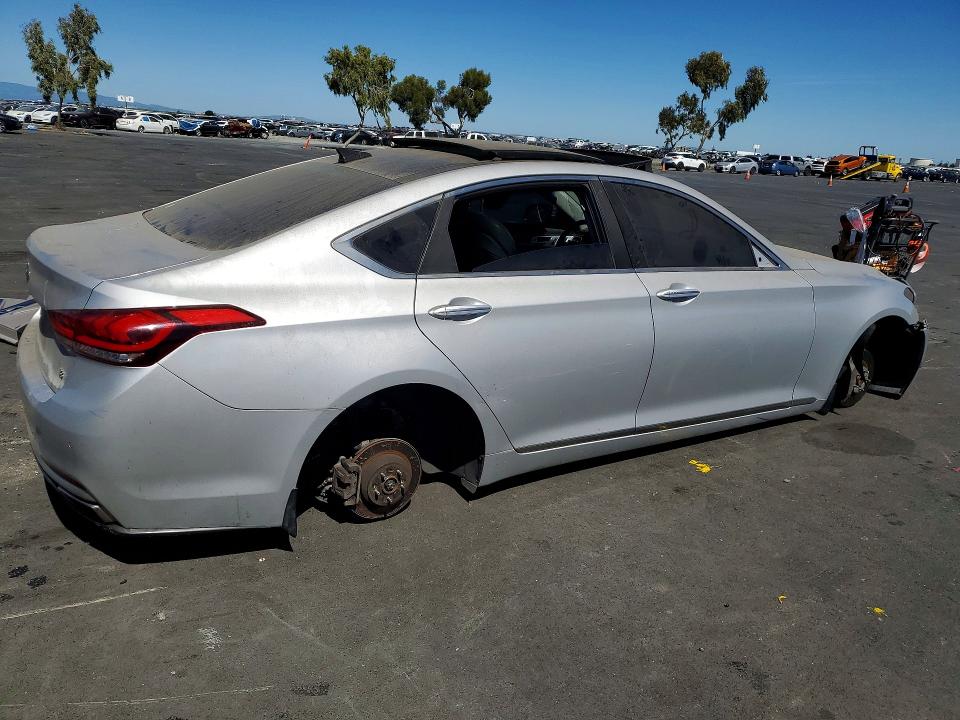 2015 Hyundai Genesis VIN KMHGN4JE5FU035826 COPART salvage auction — VANDALISM, Salvage Title, sold $1,350 on 2026-07-20 (photo 3)
