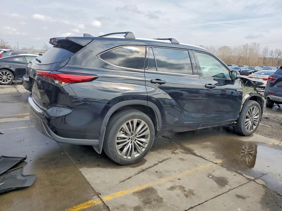 2021 Toyota Highlander VIN 5TDFZRBH3MS120952 COPART salvage auction — FRONT END, Ky - Cert Of Title-Salvage, sold $22,400 on 2026-07-16 (photo 3)