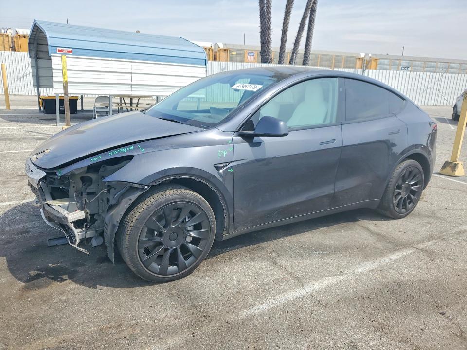 2024 Tesla Model y VIN 7SAYGDEE7RF001965 COPART salvage auction — FRONT END, Ca - Salvage Certificate, sold $250 on 2026-07-28 (photo 1)