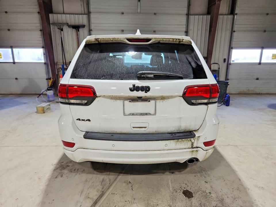 2018 Jeep Grand cherokee VIN 1C4RJFAG7JC466527 COPART salvage auction — MINOR DENT/SCRATCHES, PA - CERTIFICATE OF SALVAGE, sold $7,000 on 2026-08-21 (photo 6)