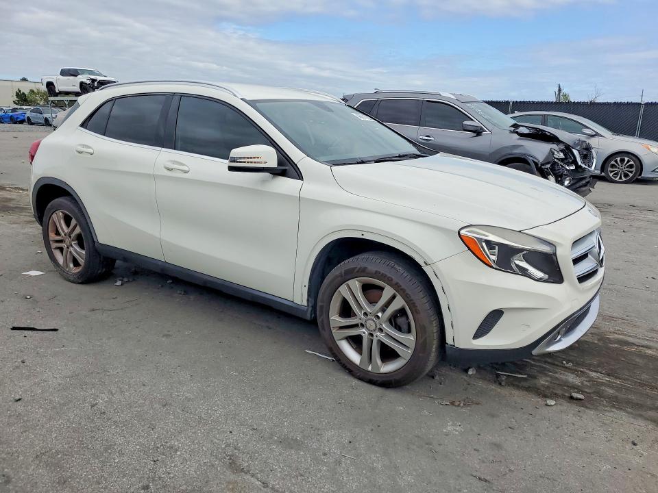 2015 Mercedes-benz Gla-class VIN WDCTG4GB7FJ181960 COPART salvage auction — REAR END, Fl - Certificate Of Title, sold $2,500 on 2026-07-28 (photo 4)