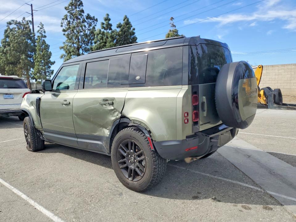 2023 Land rover Defender VIN SALEJ7EX7P2204383 COPART salvage auction — FRONT END, Salvage Title, sold $17,600 on 2026-07-23 (photo 2)