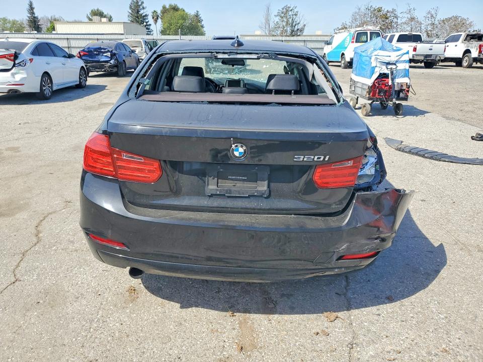 2014 BMW 3er VIN WBA3B1G53ENS78672 COPART salvage auction — ROLLOVER, Ca - Salvage Certificate, sold $400 on 2026-07-10 (photo 6)