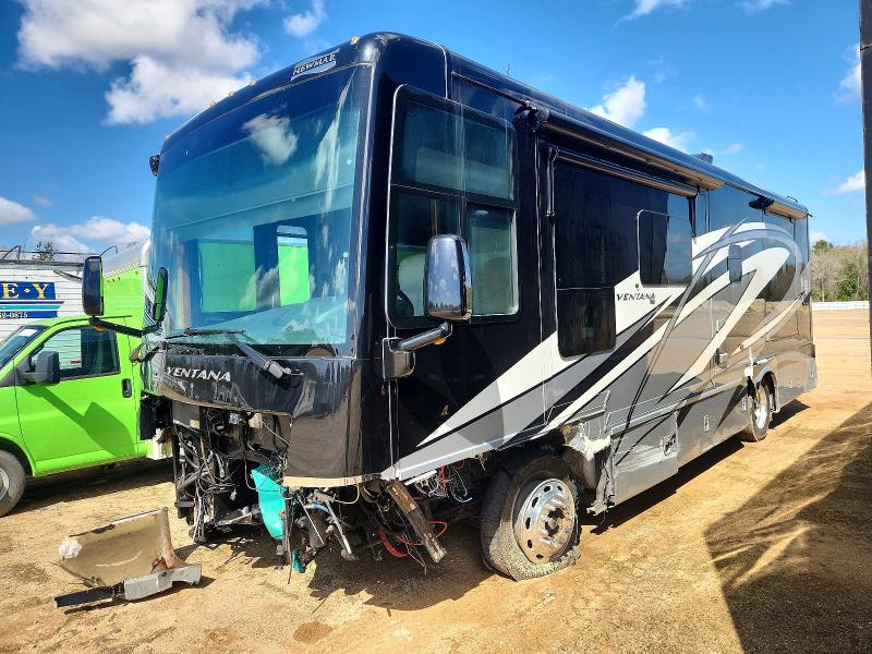 2017 Freightliner Chassis VIN 4UZACHDT9HCJJ6205 COPART salvage auction — FRONT END, NC - SALVAGE CERTIFICATE OF TITLE, sold $3,600 on 2026-07-10 (photo 2)