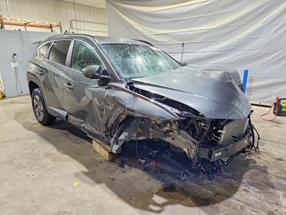 2025 Hyundai Tucson hybrid VIN KM8JBDD17SU339418 COPART salvage auction — SIDE, Va - Cert Of Title - Salvage, sold $90 on 2026-07-28 (photo 4)