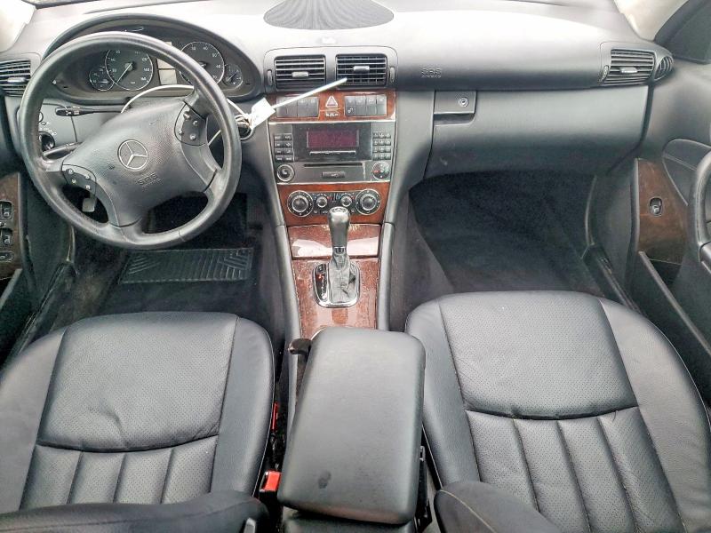 2005 Mercedes-benz C-klasse VIN WDBRF81J65F563150 COPART salvage auction — MINOR DENT/SCRATCHES, SC - CERT OF TITLE-SALVAGE, sold $300 on 2026-07-06 (photo 8)