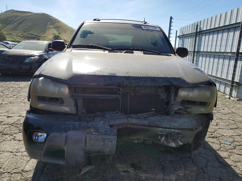 2004 Chevrolet Trailblazer VIN 1GNDS13S742248259 COPART salvage auction — FRONT END, CA - SALVAGE CERTIFICATE, sold $350 on 2026-07-09 (photo 5)