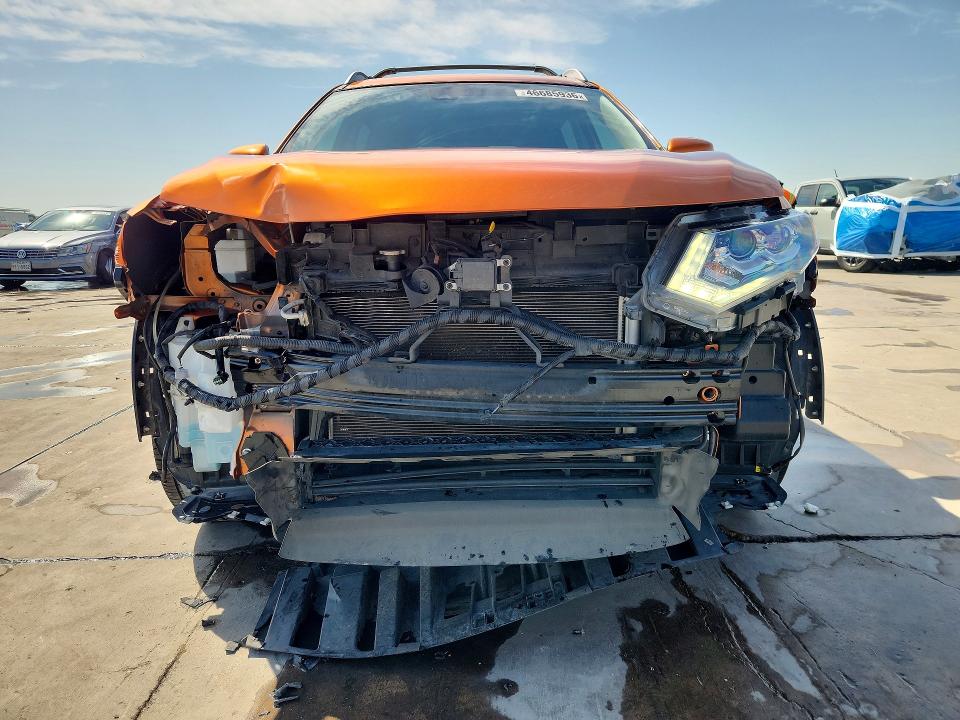 2018 Nissan Rogue VIN JN8AT2MT5JW490658 COPART salvage auction — FRONT END, Tx - Certificate Of Title, sold $3,200 on 2026-07-27 (photo 5)