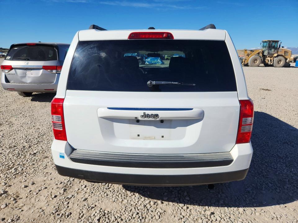 2016 Jeep Liberty (patriot) VIN 1C4NJPBB8GD681425 COPART salvage auction — FRONT END, Ut - Salvage Certificate, sold $500 on 2026-07-10 (photo 6)