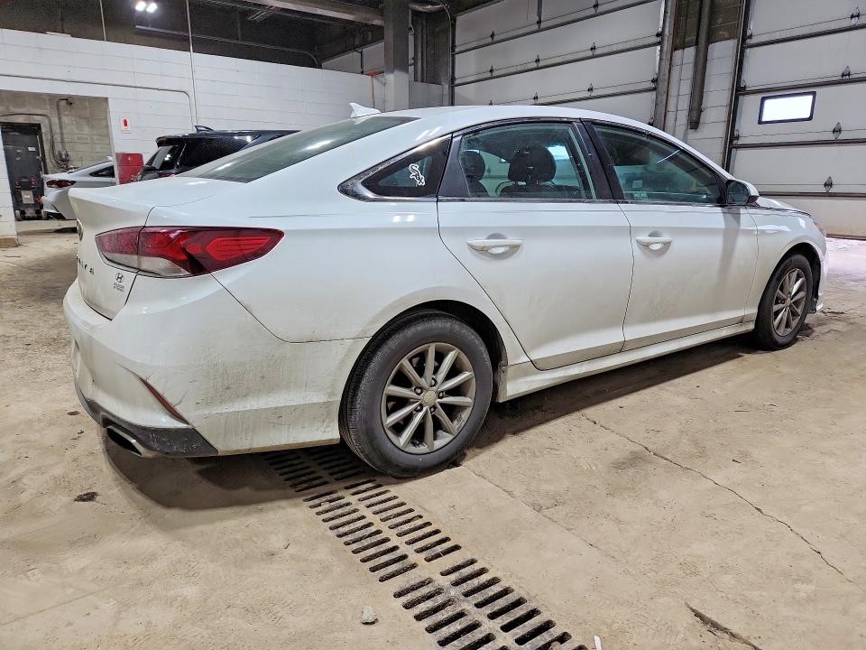 2018 Hyundai VIN 5NPE24AF5JH708596 COPART salvage auction — VANDALISM, Mn - Cert Of Title-Prior Salvage, sold $1,300 on 2026-07-02 (photo 3)