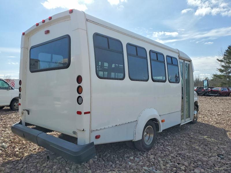 2017 Ford Econoline e350 VIN 1FDEE3FS1HDC74079 COPART salvage auction — NORMAL WEAR, Ct - Certificate Of Title, sold $3,450 on 2026-07-08 (photo 4)